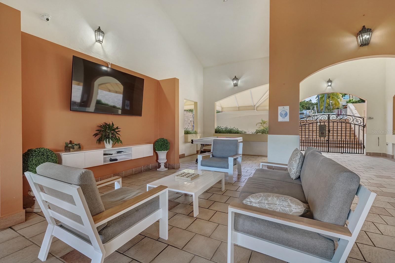 AQUABELLA - Residential
