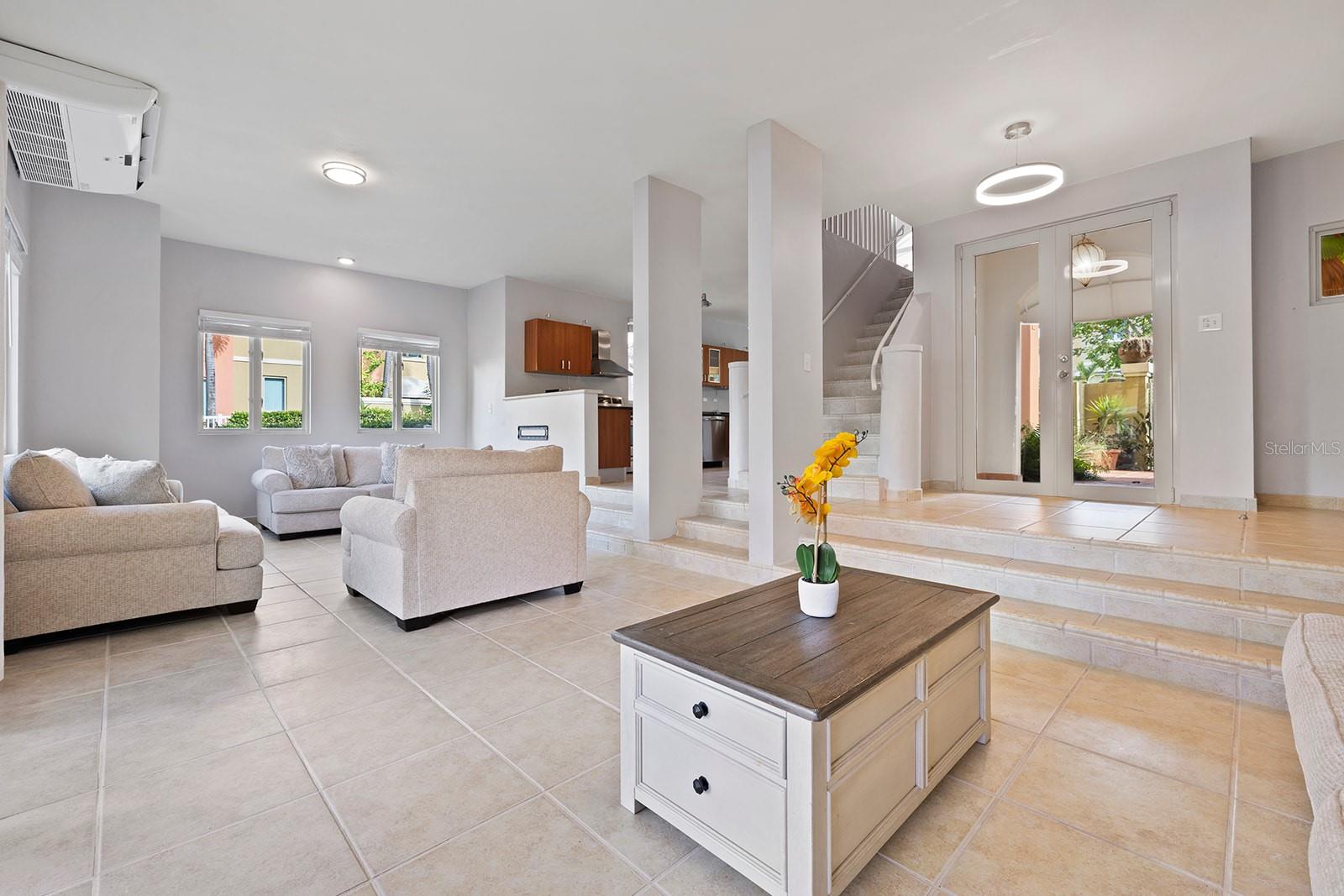 AQUABELLA - Residential