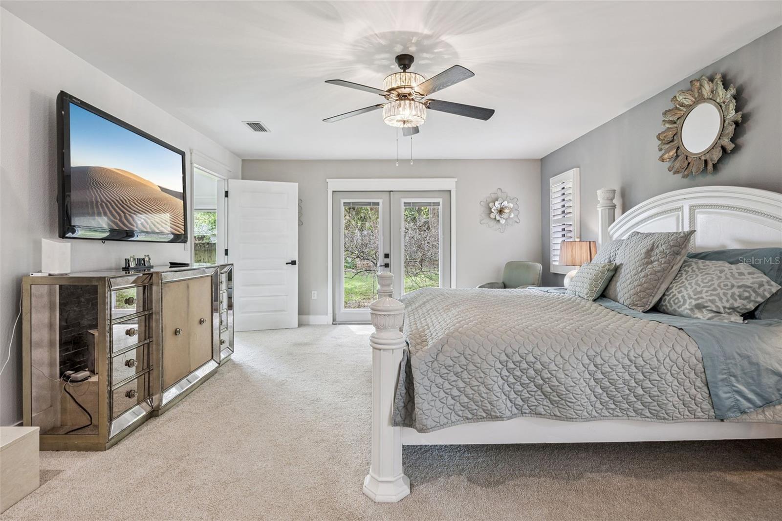 WATERWOOD PATIO HOMES - Residential