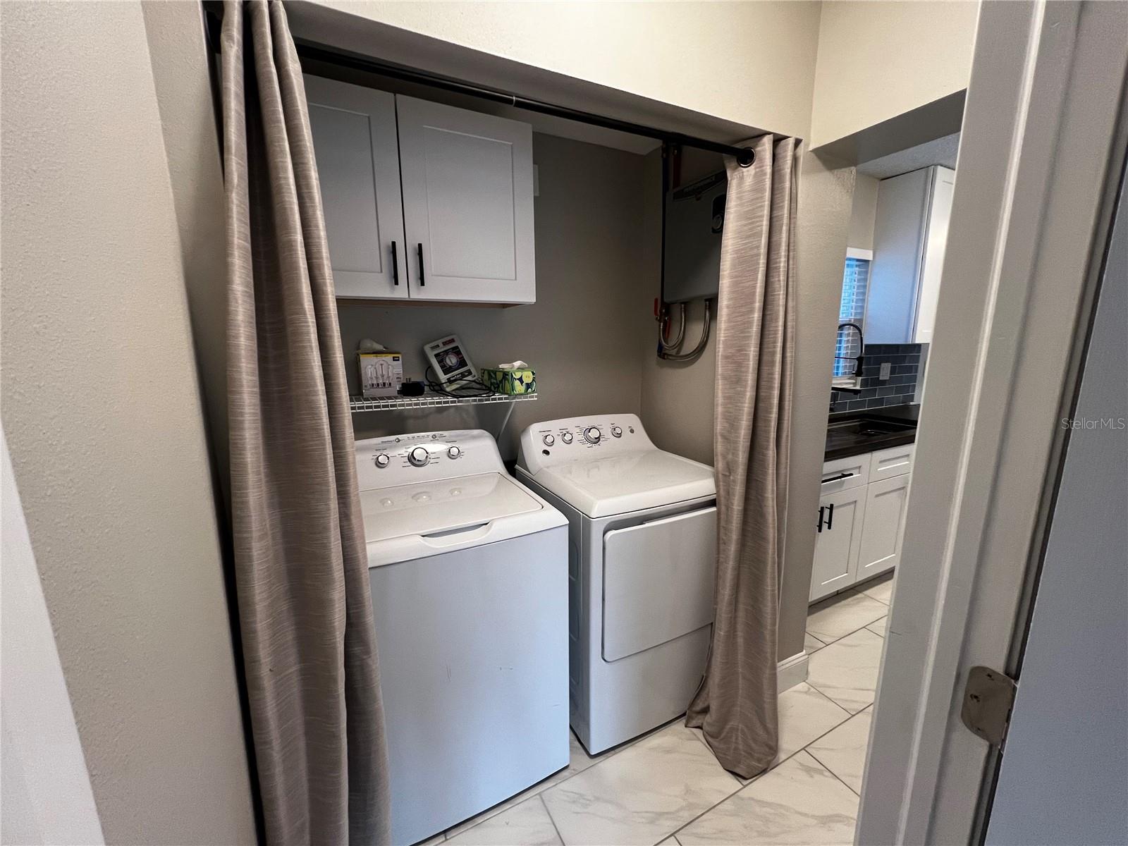 EAST BAY ESTATES - Residential Lease