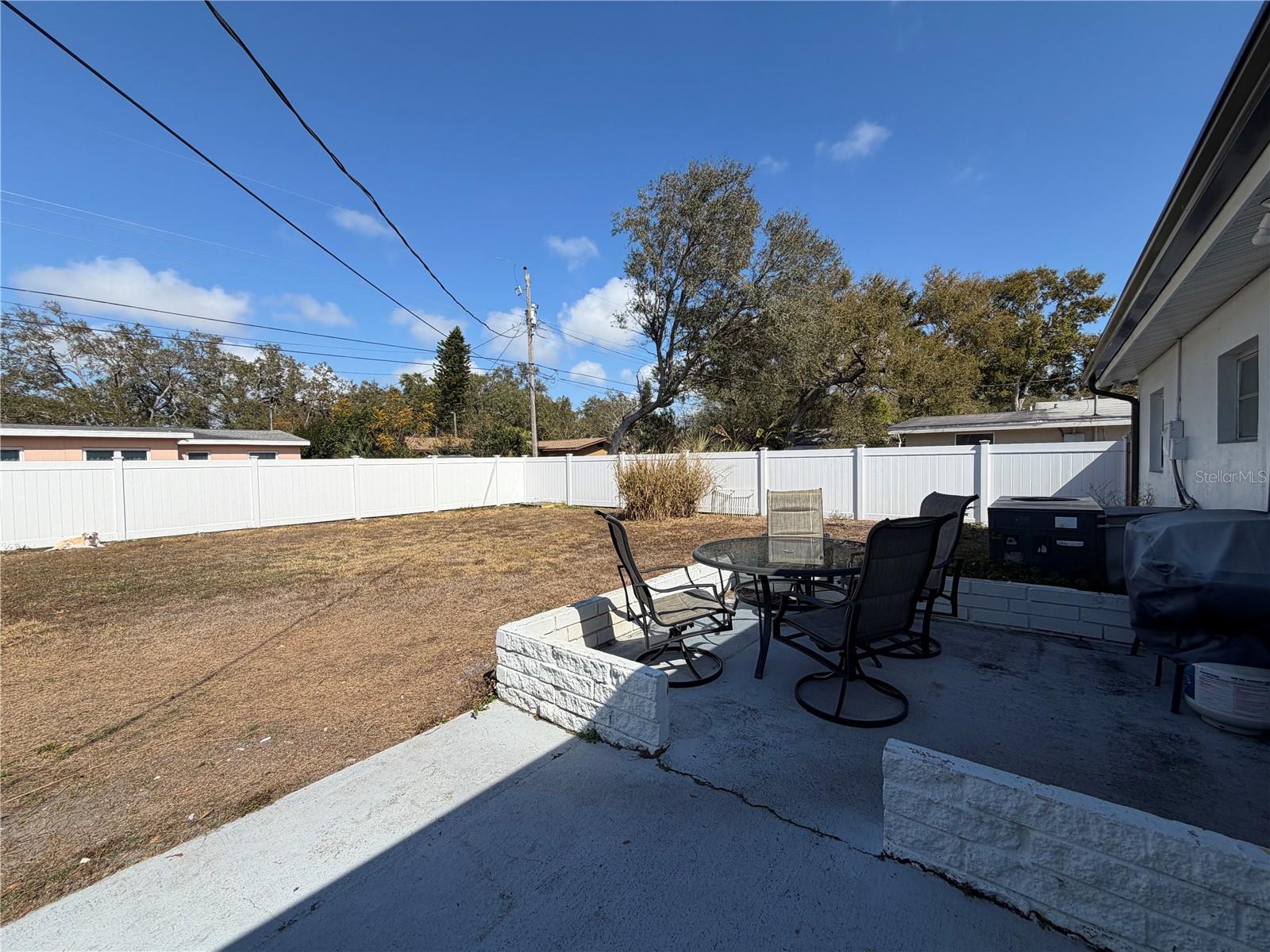 EAST BAY ESTATES - Residential Lease