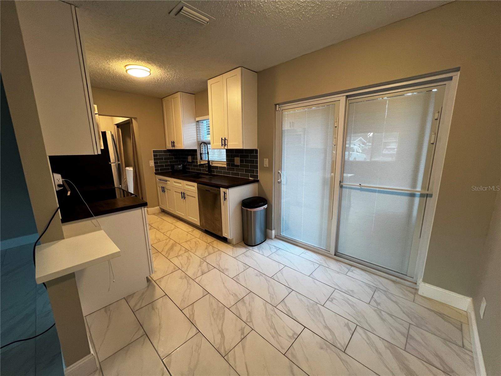 EAST BAY ESTATES - Residential Lease