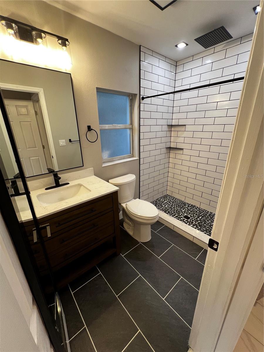 EAST BAY ESTATES - Residential Lease