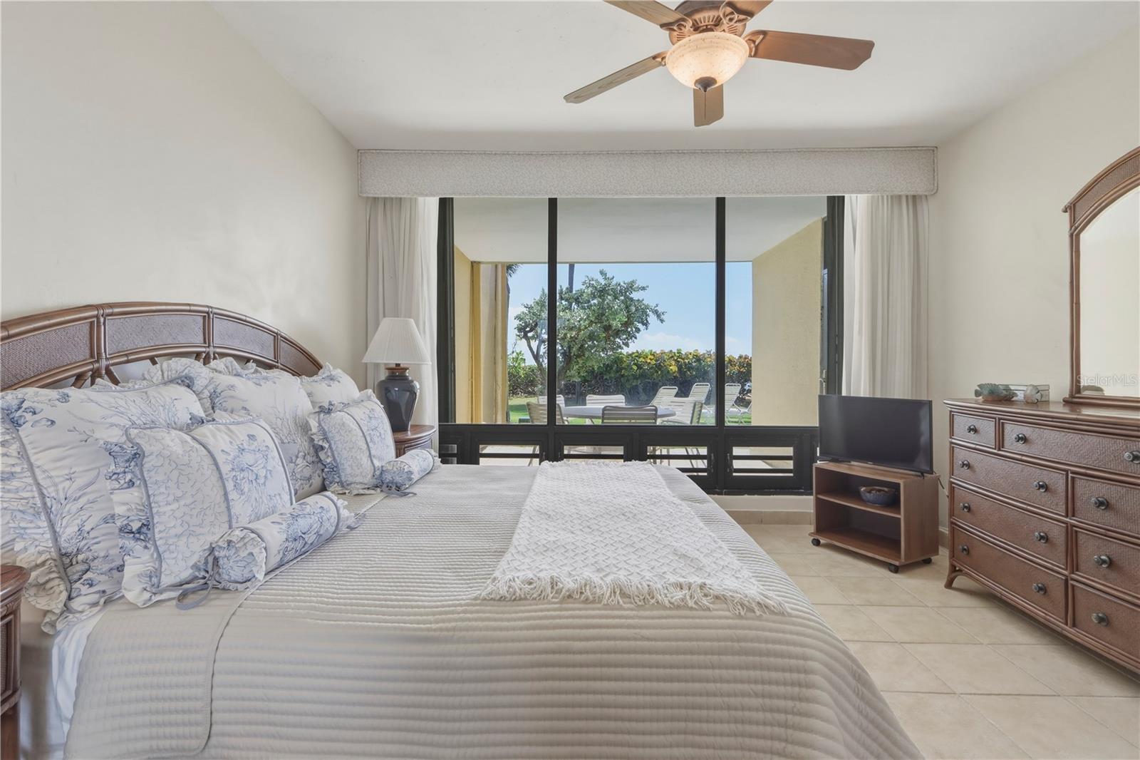 BEACH VILLAGE - Residential
