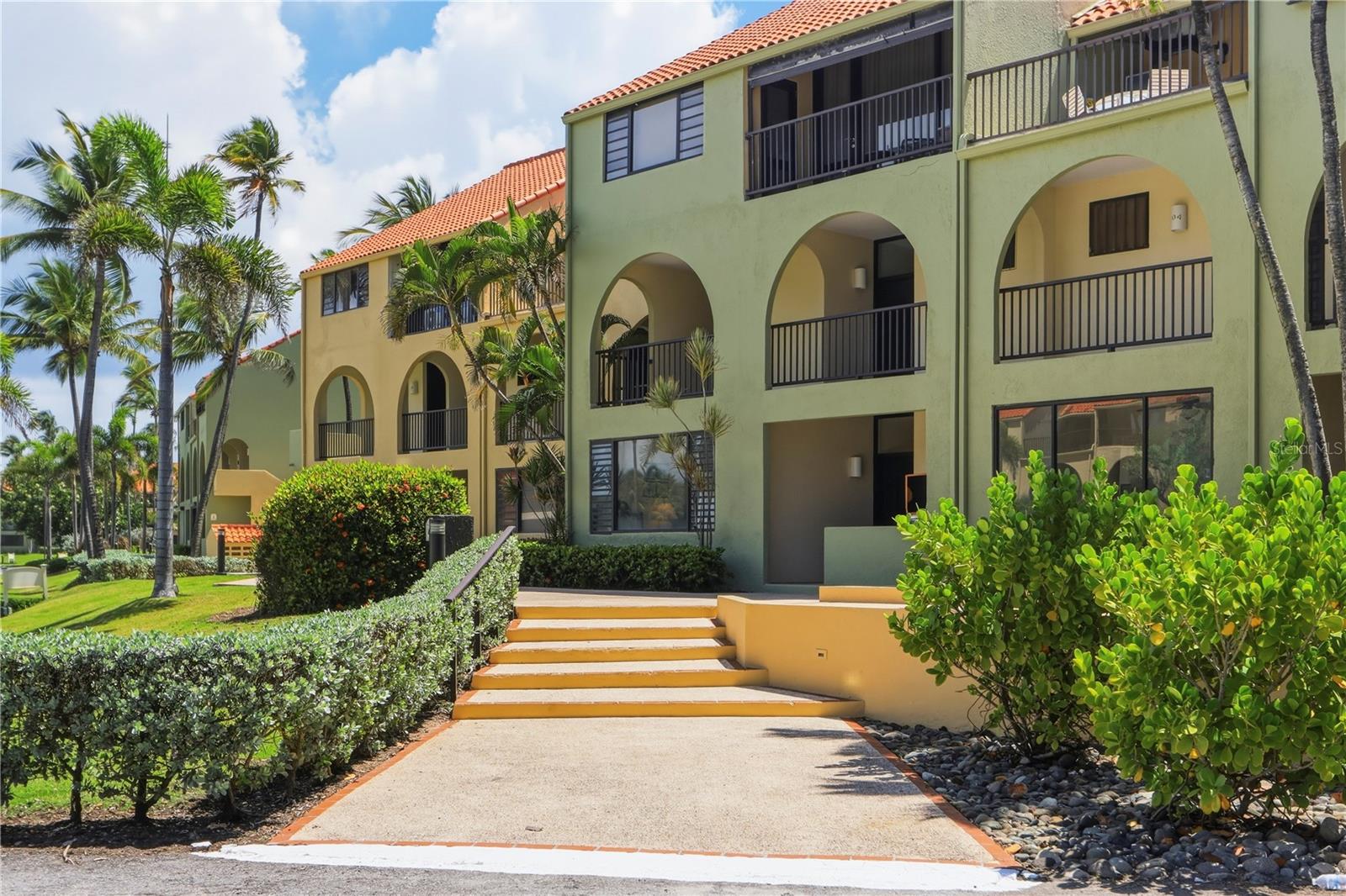 BEACH VILLAGE - Residential
