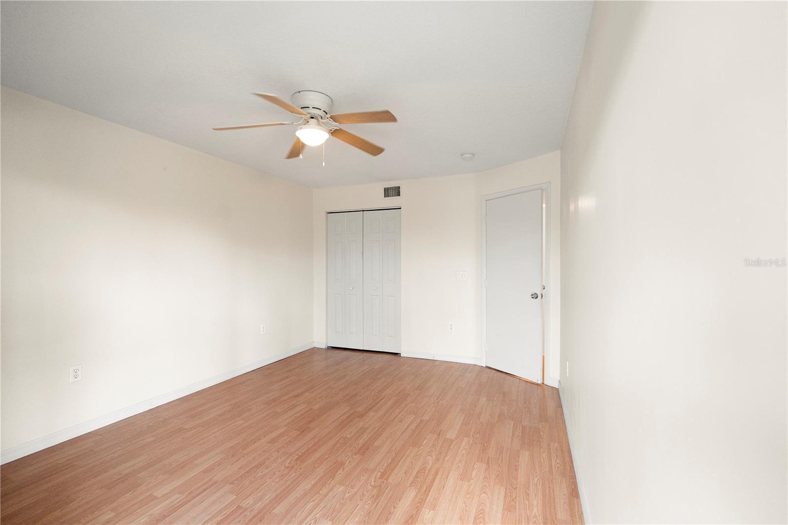 BEULAH CONDO PH 01 - Residential