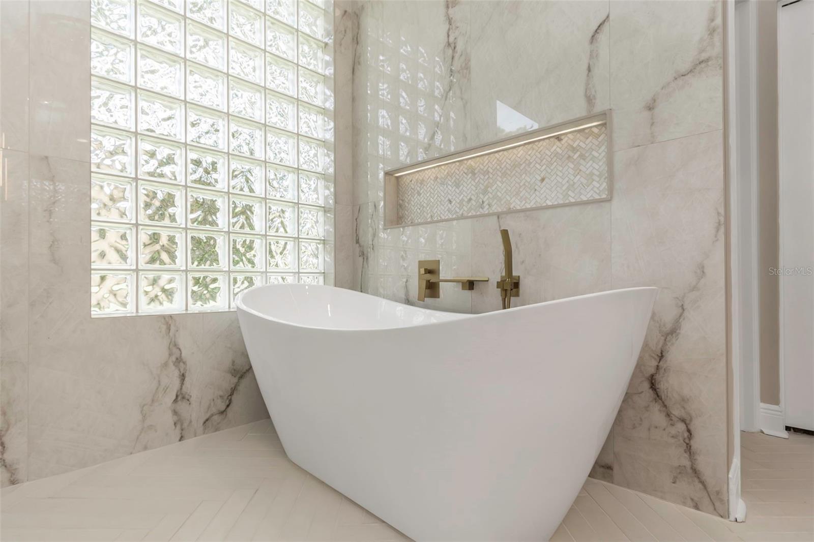 WYNDHAM LAKES PH 04 - Residential