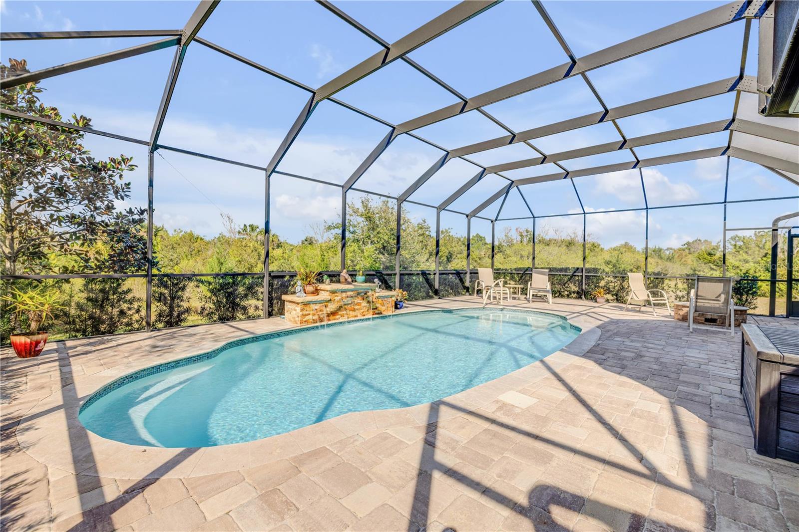39 EMERALD LAKE COURT