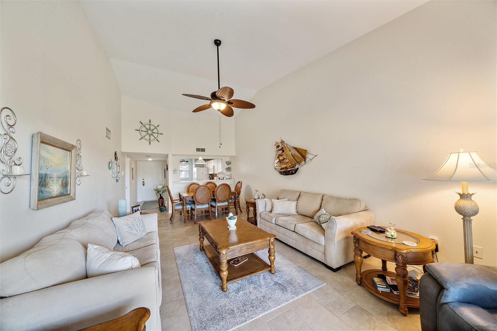 CAPRI WEST - Residential