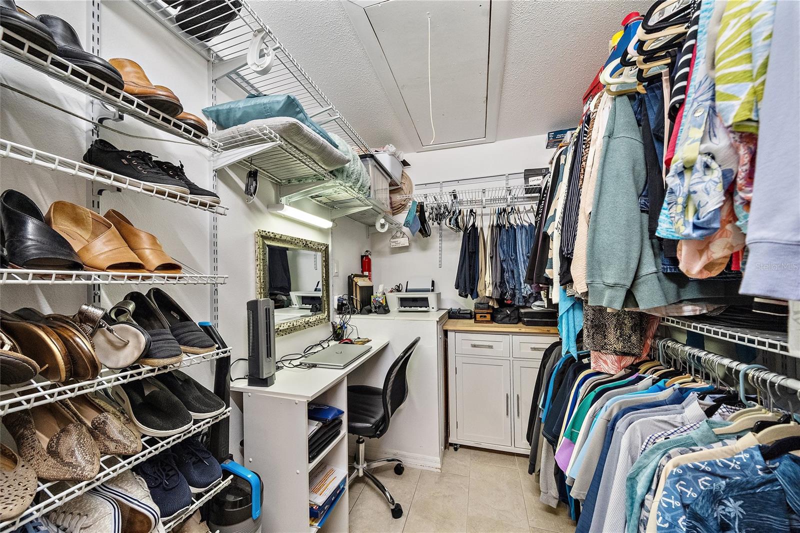 CAPRI WEST - Residential