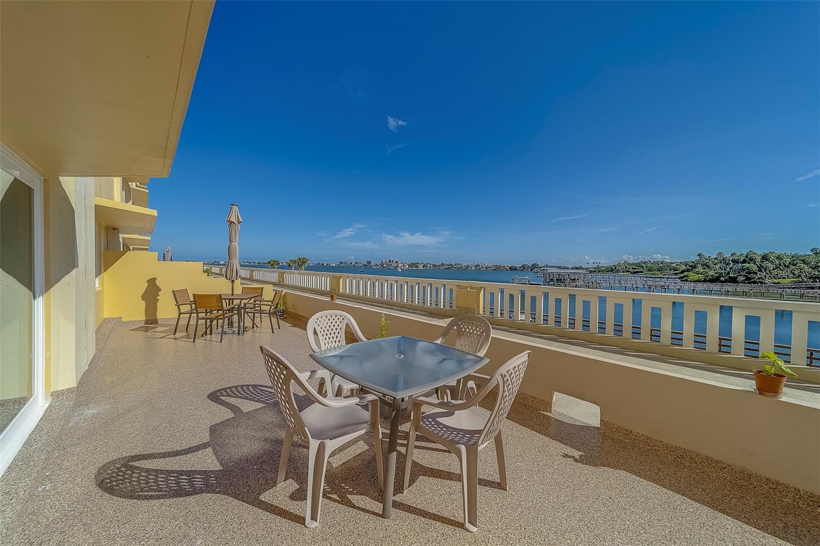 100 BLUFF VIEW DRIVE 110C