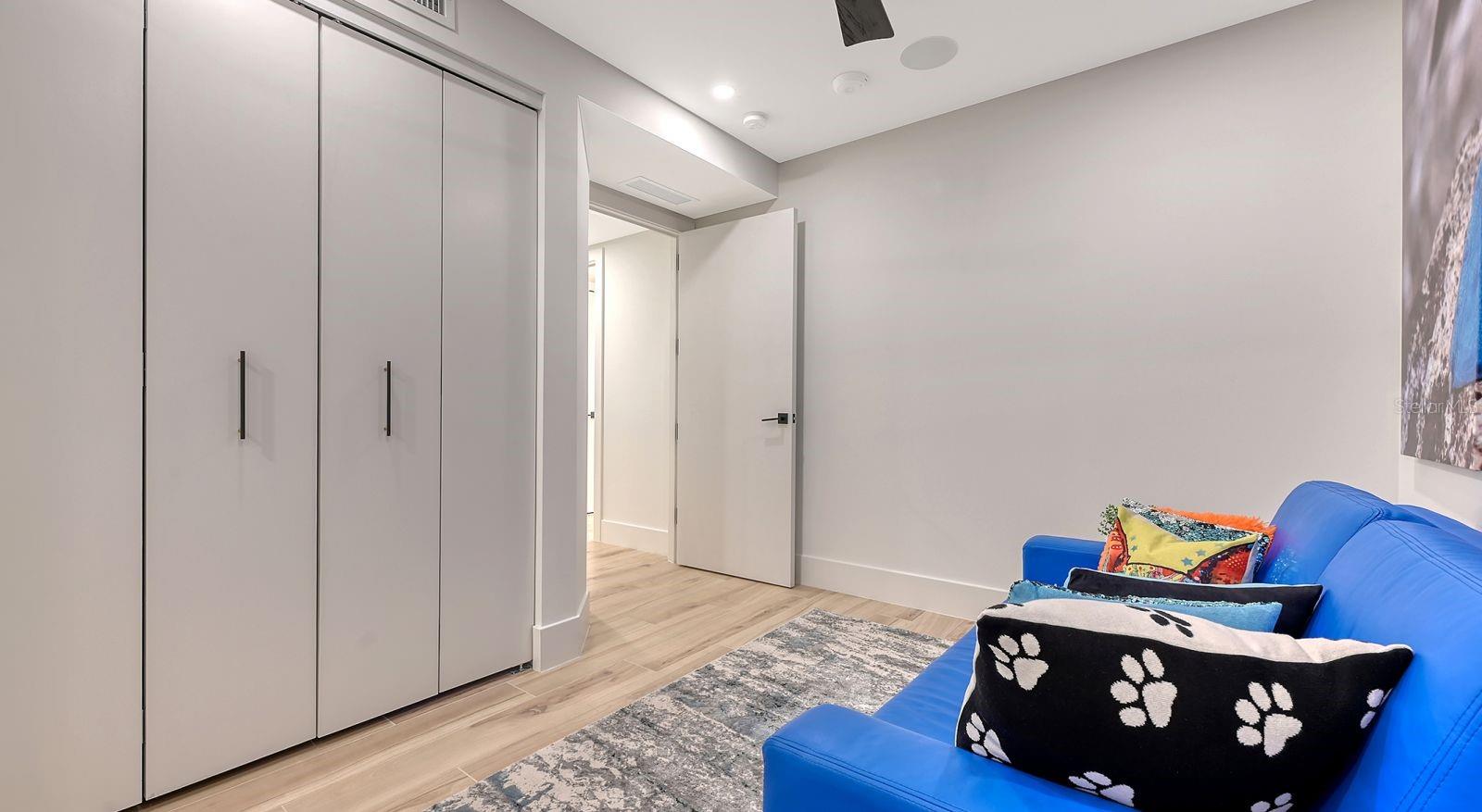 TEN35 SEASIDE - Residential