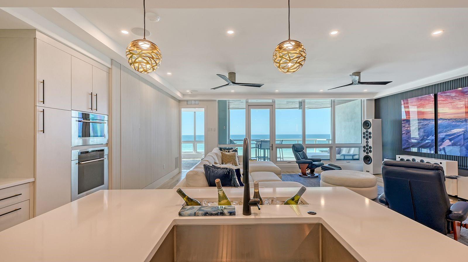 TEN35 SEASIDE - Residential