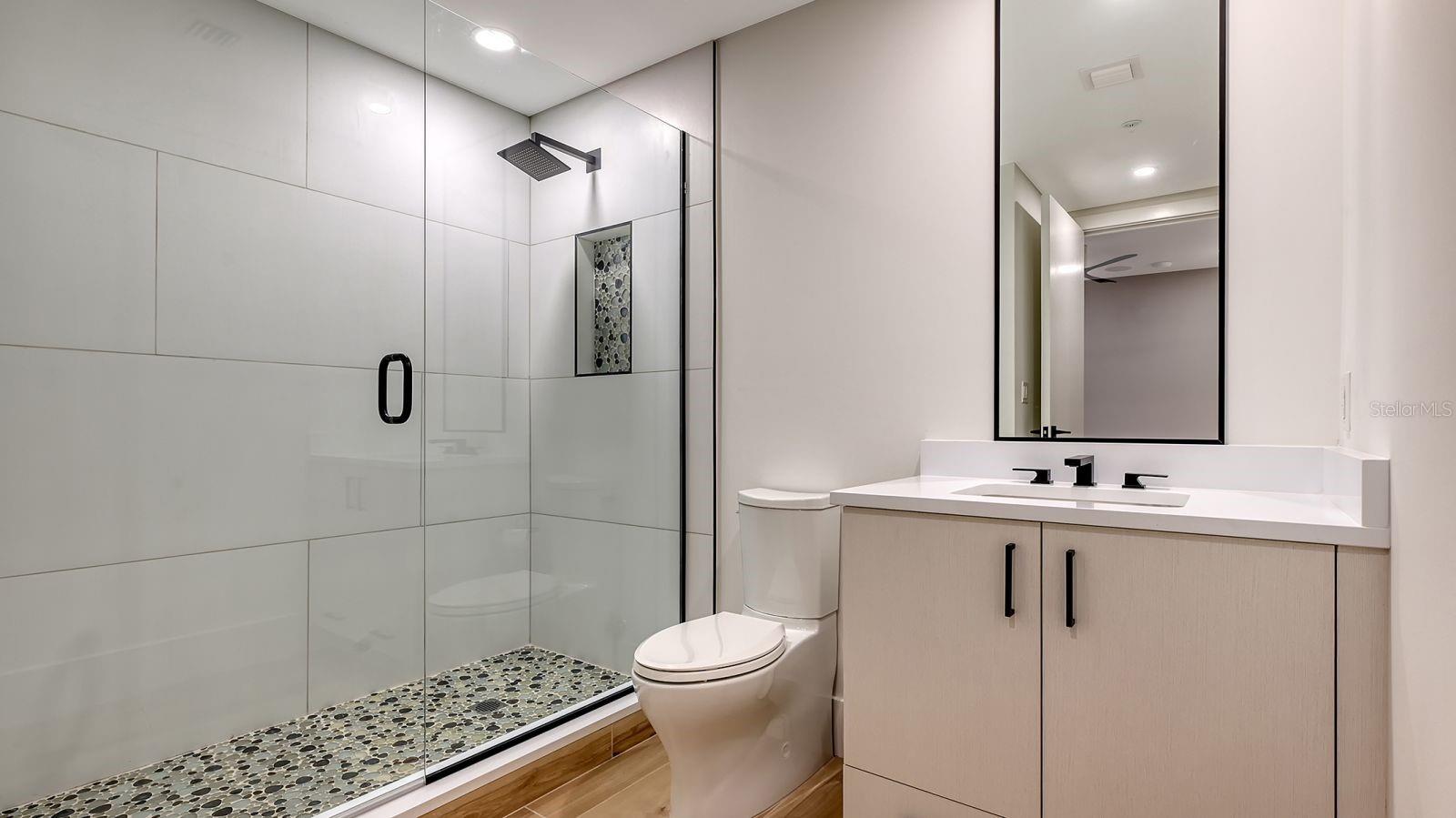 TEN35 SEASIDE - Residential