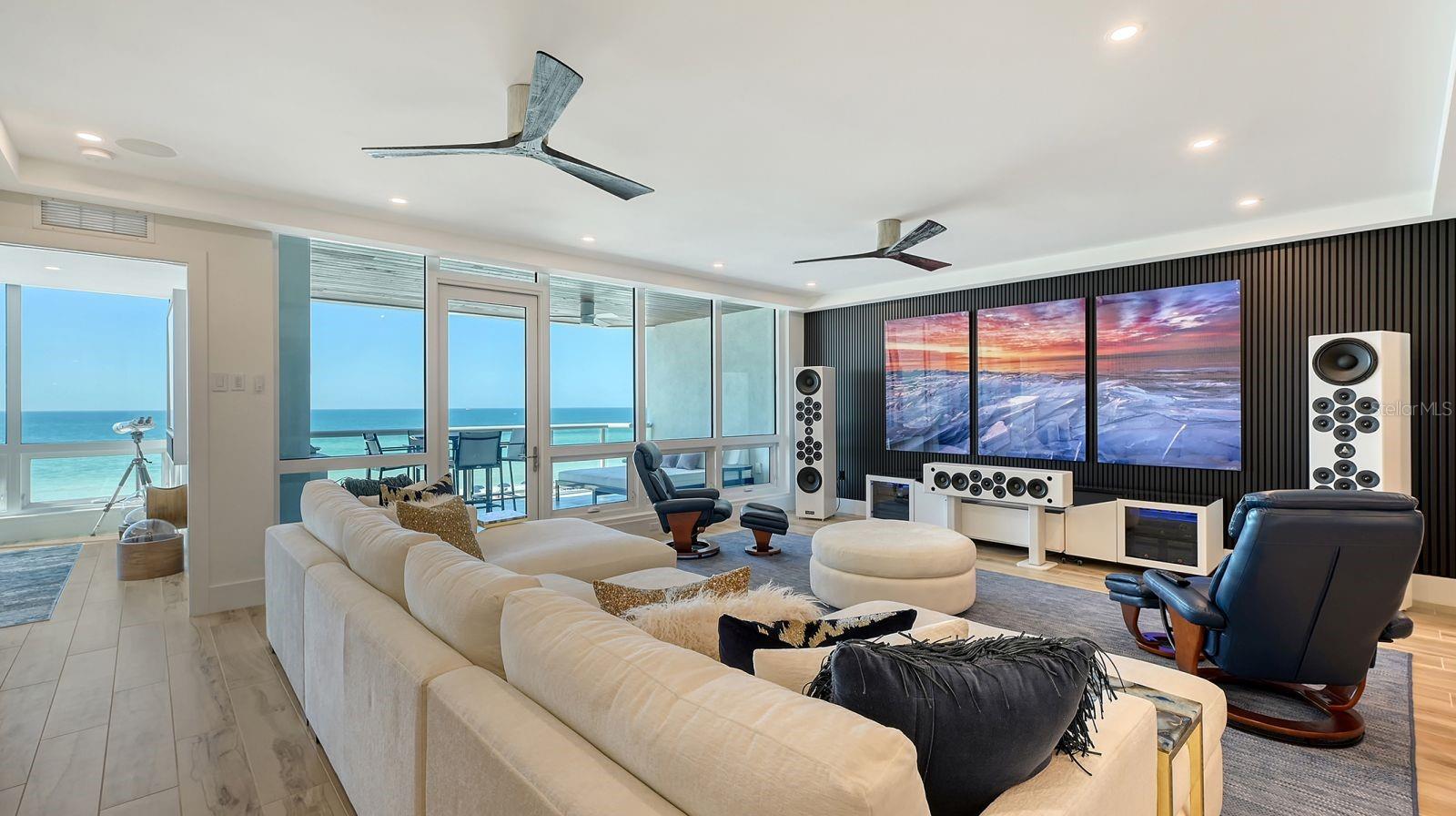 TEN35 SEASIDE - Residential