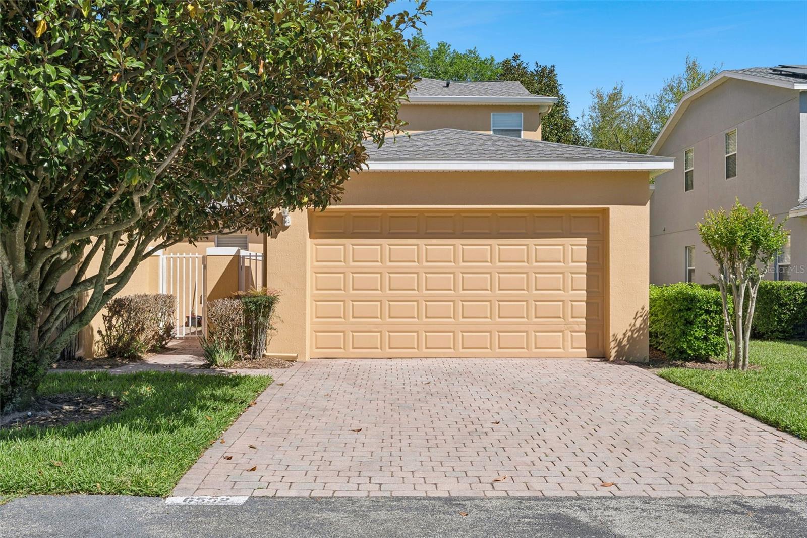 PRESTON SQUARE - Residential