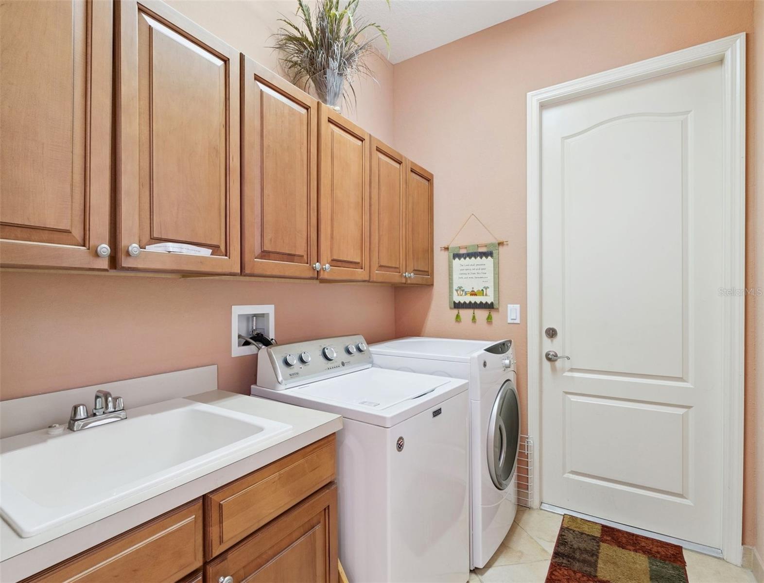 PRESTON SQUARE - Residential