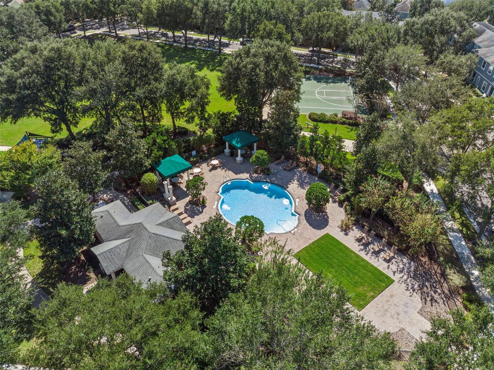 PRESTON SQUARE - Residential