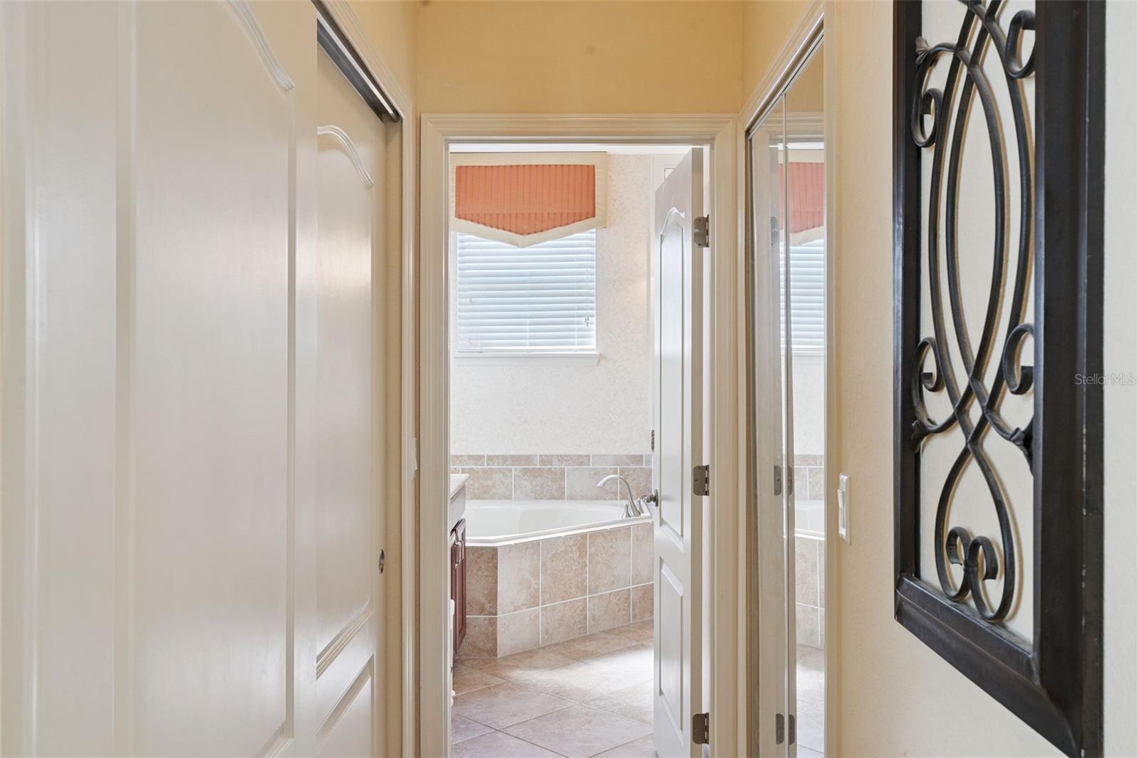 PRESTON SQUARE - Residential