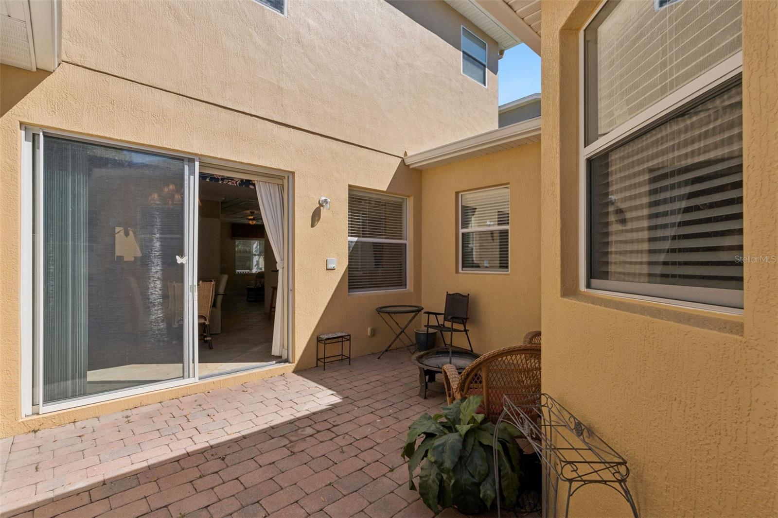 PRESTON SQUARE - Residential