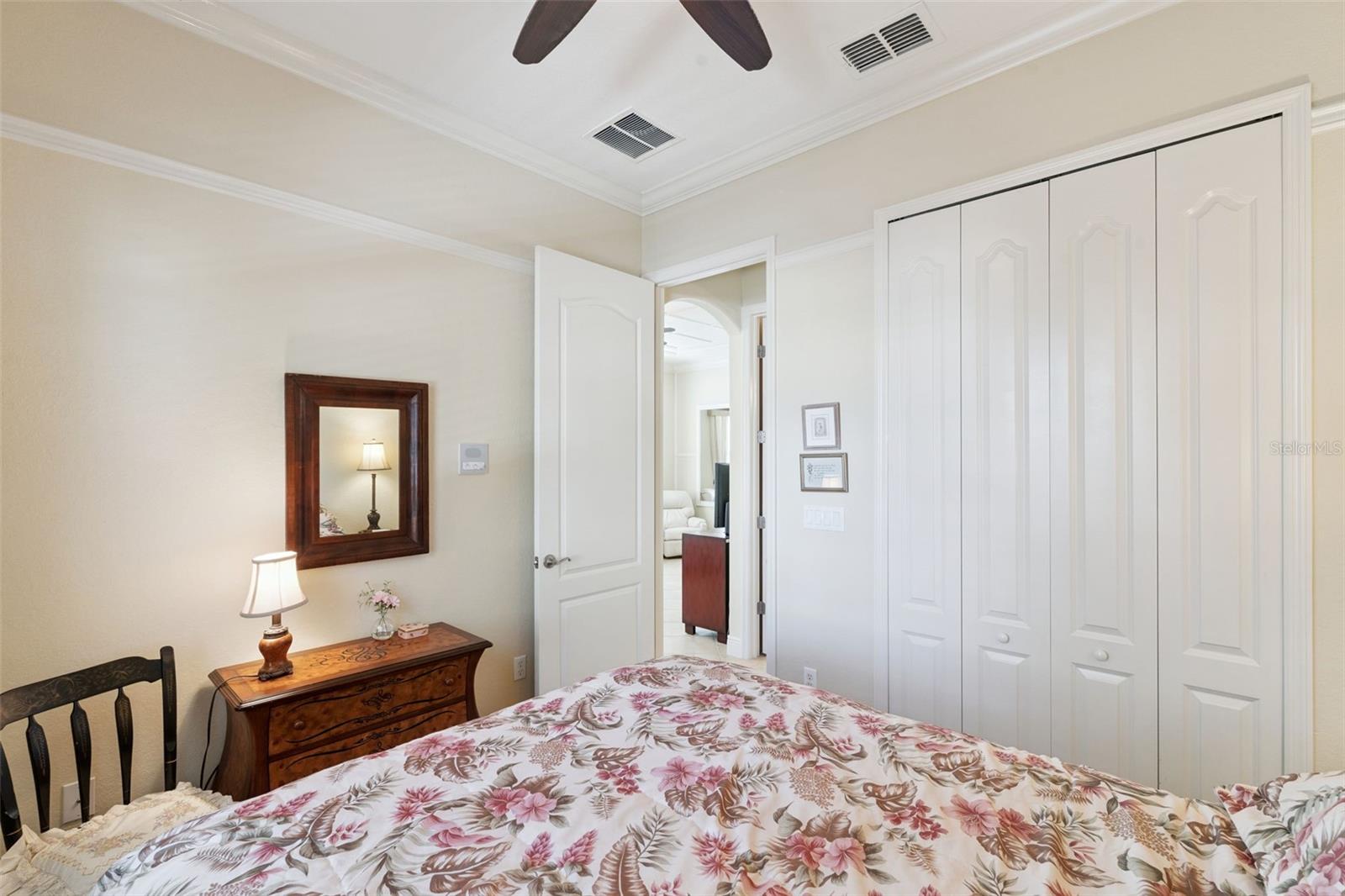 PRESTON SQUARE - Residential