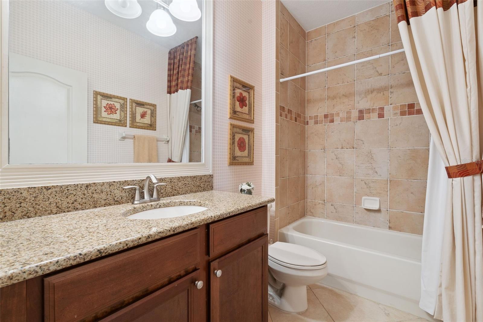 PRESTON SQUARE - Residential