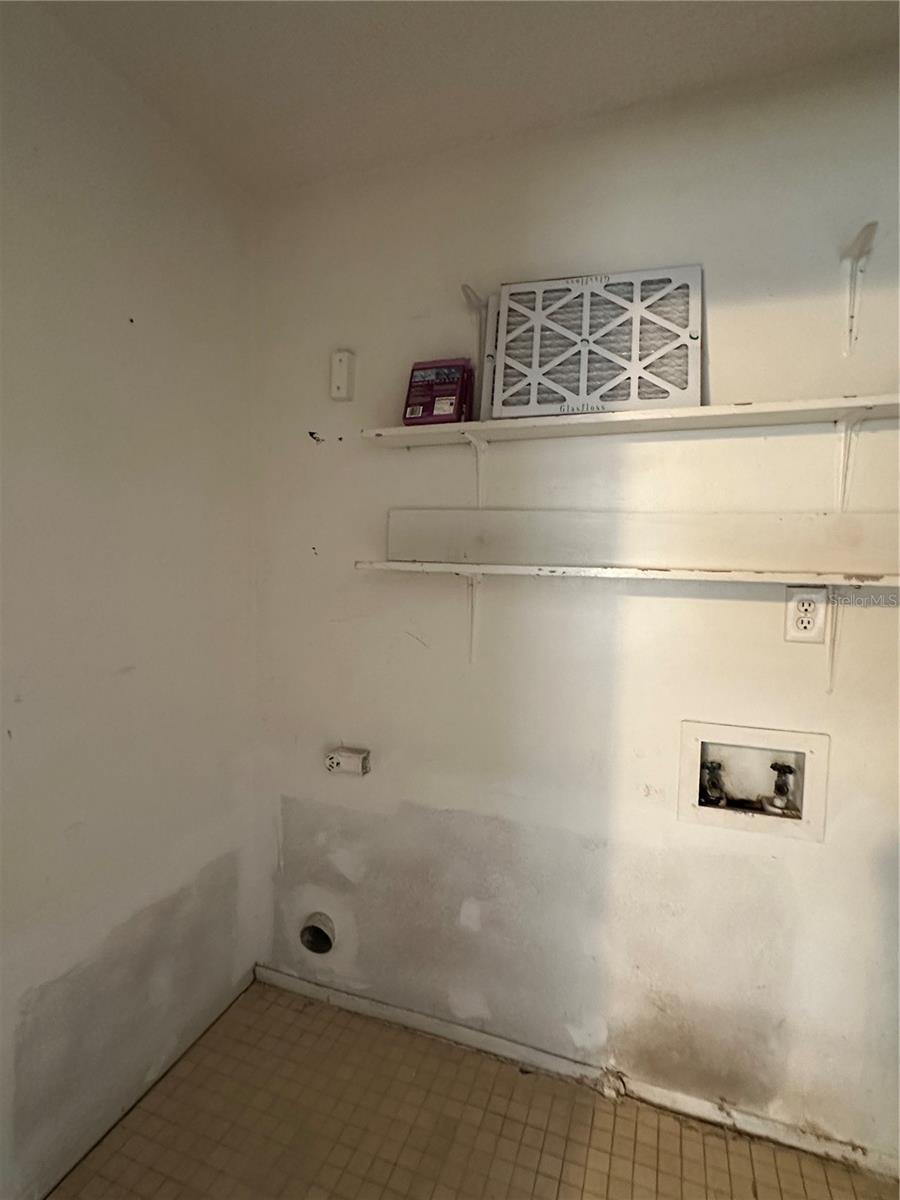 AVONDALE - Residential Lease