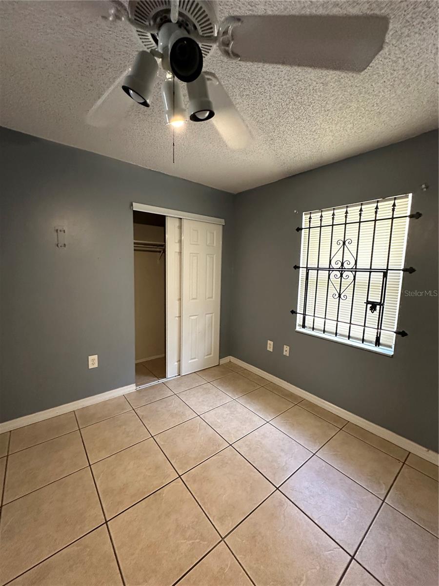 AVONDALE - Residential Lease