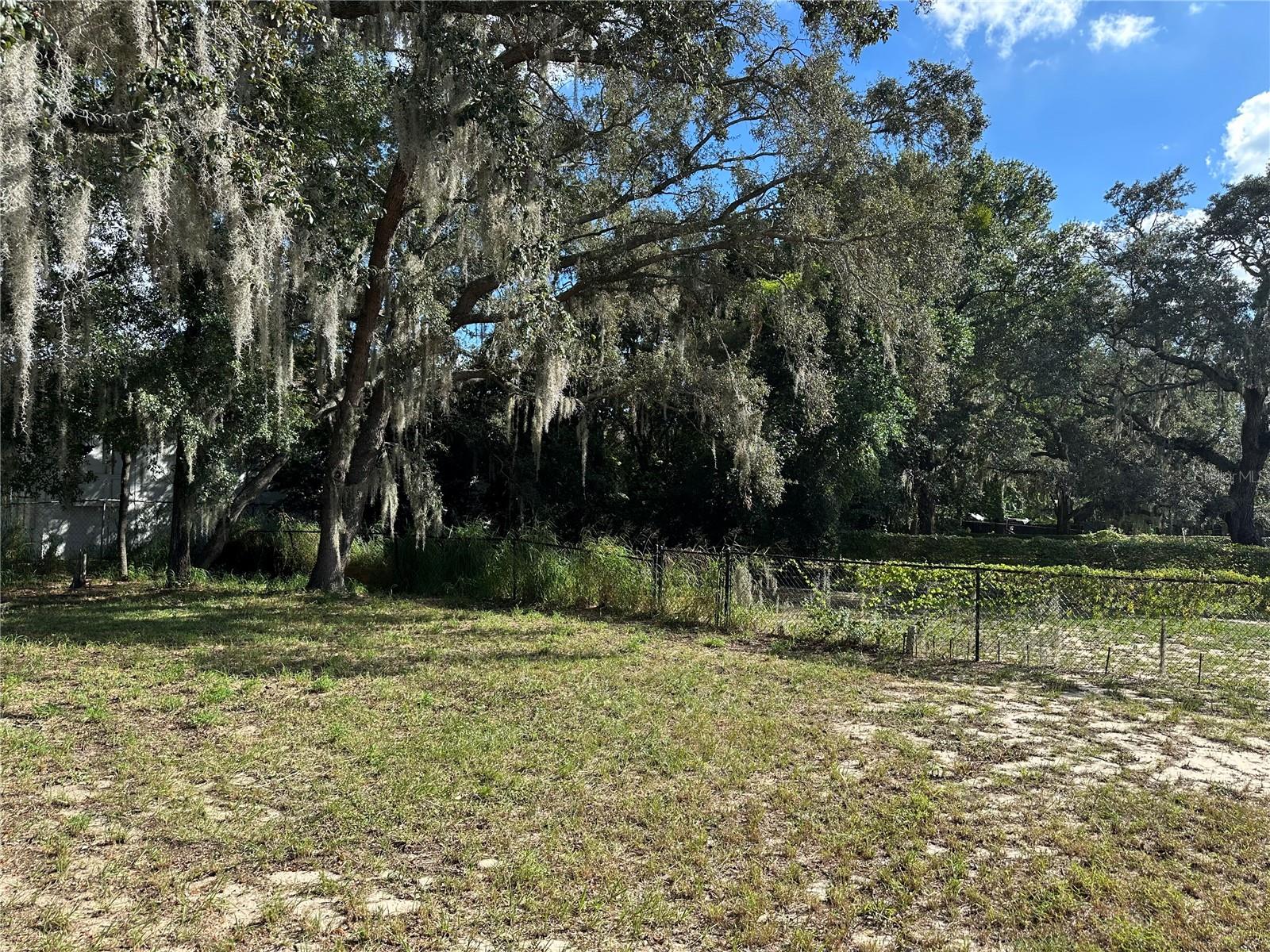 AVONDALE - Residential Lease