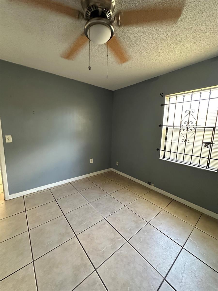 AVONDALE - Residential Lease