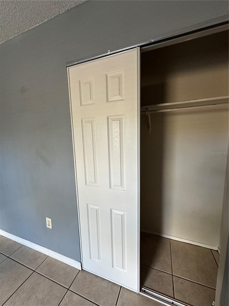 AVONDALE - Residential Lease