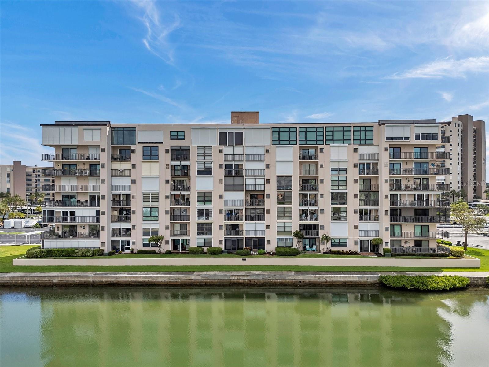 7600 SUN ISLAND DRIVE S 407