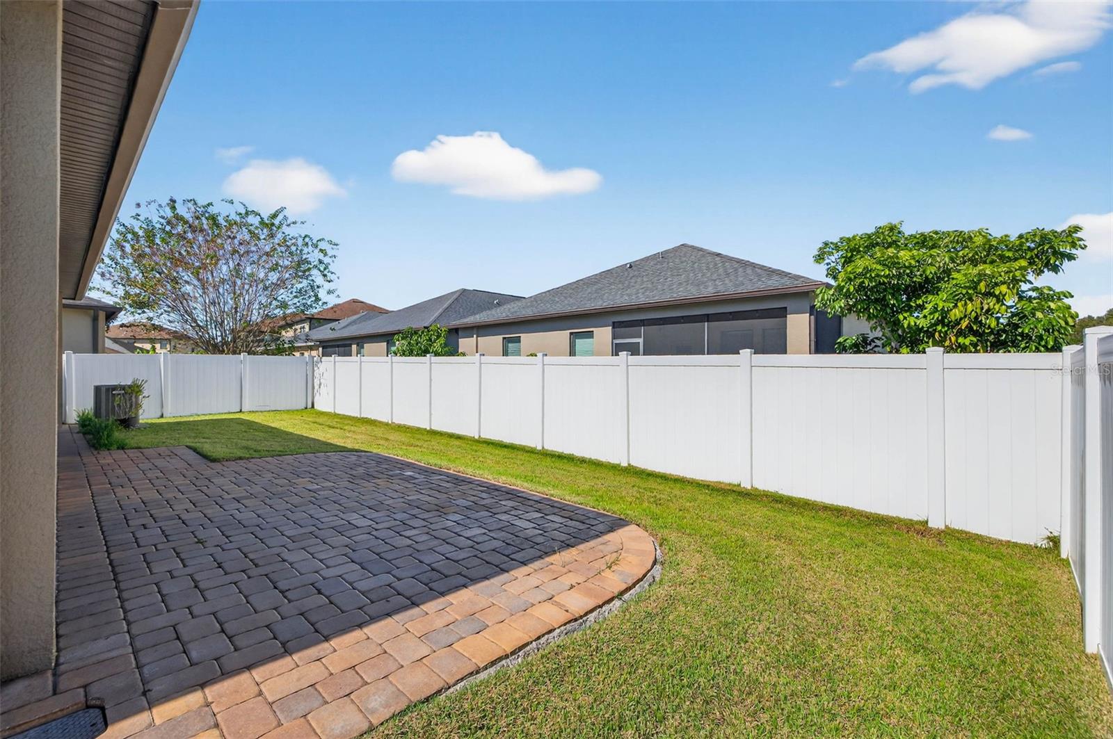 CONCORD STN PH 5 UNS A1 & A2 - Residential Lease