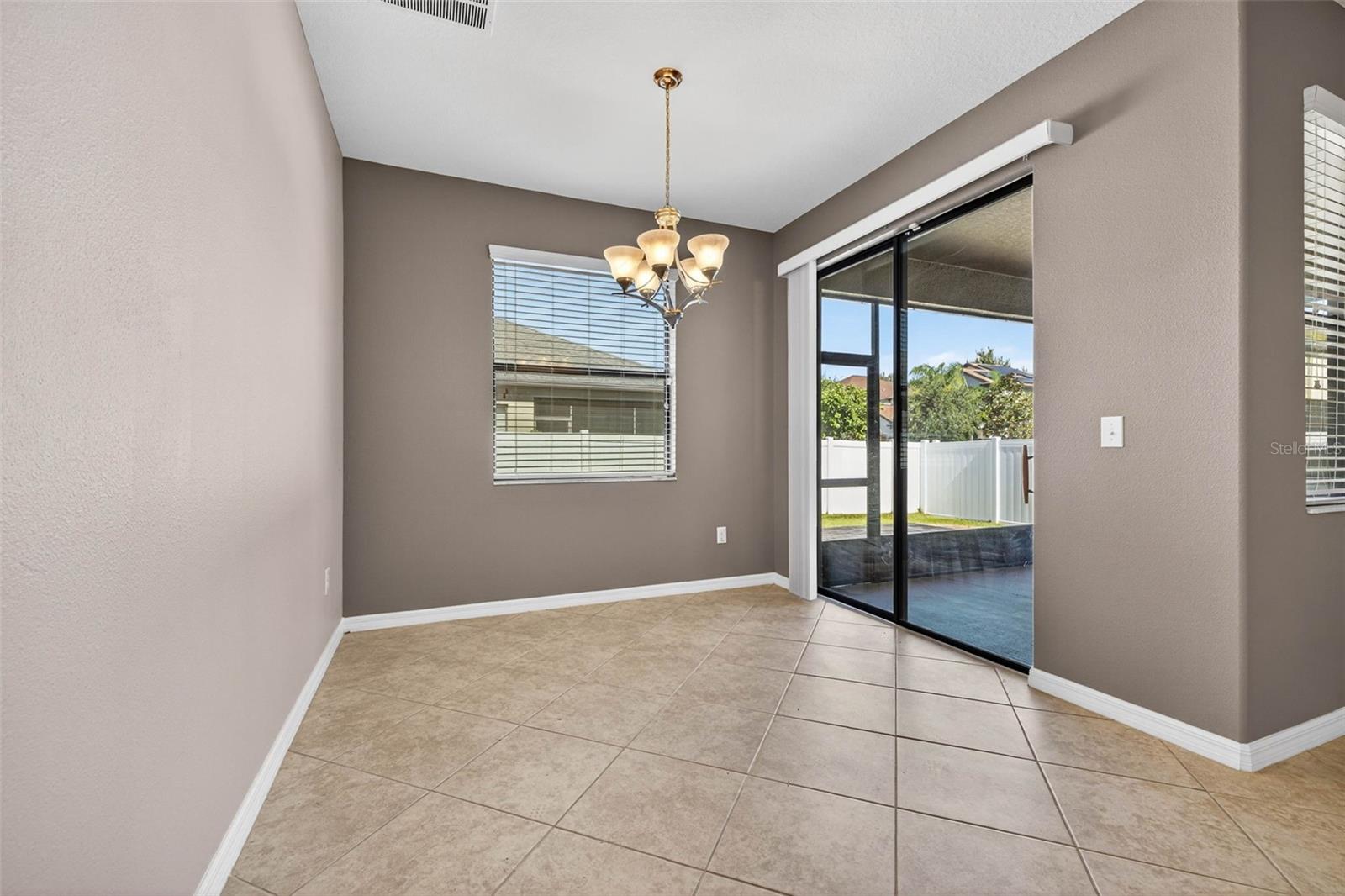 CONCORD STN PH 5 UNS A1 & A2 - Residential Lease