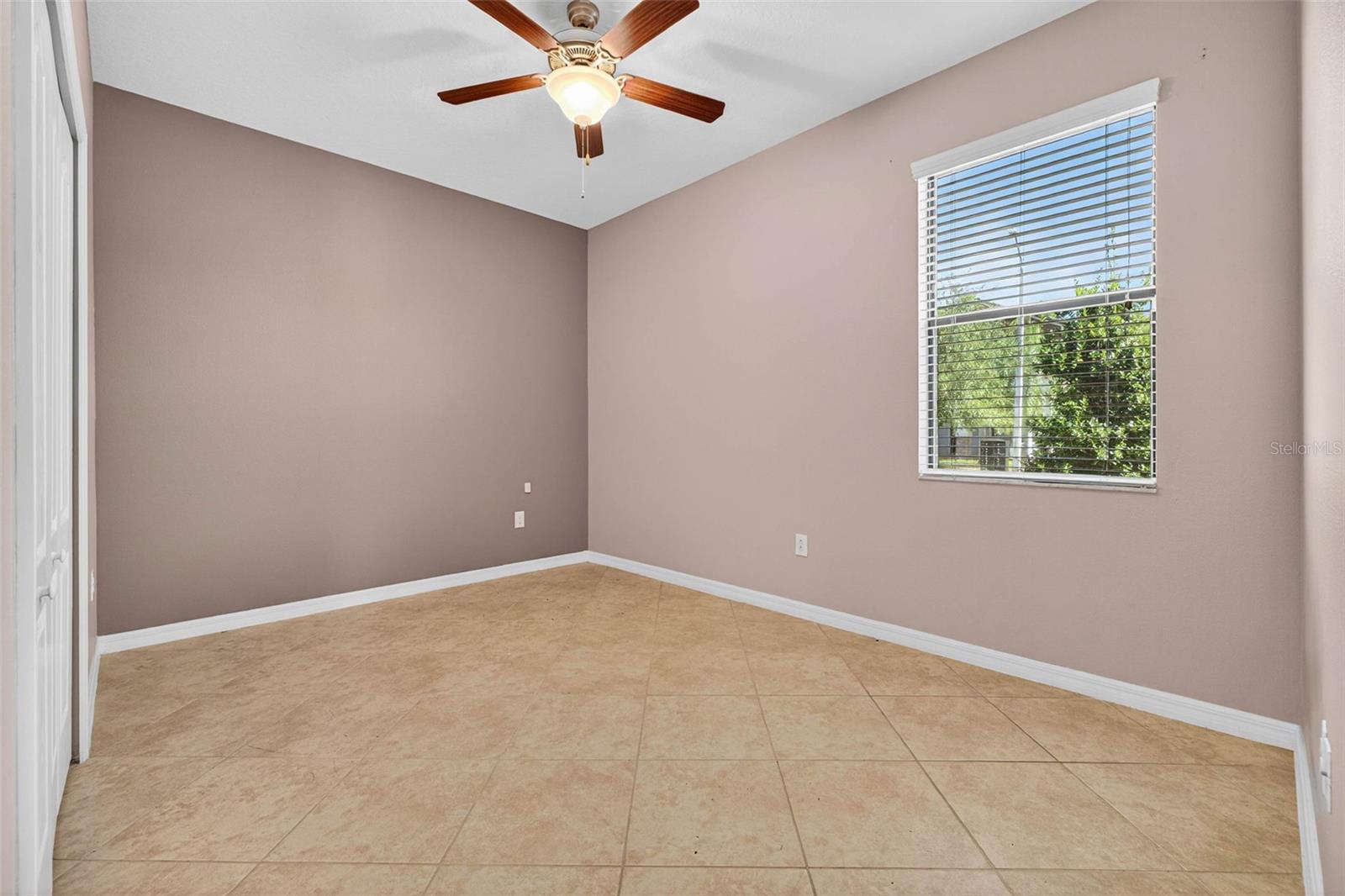 CONCORD STN PH 5 UNS A1 & A2 - Residential Lease