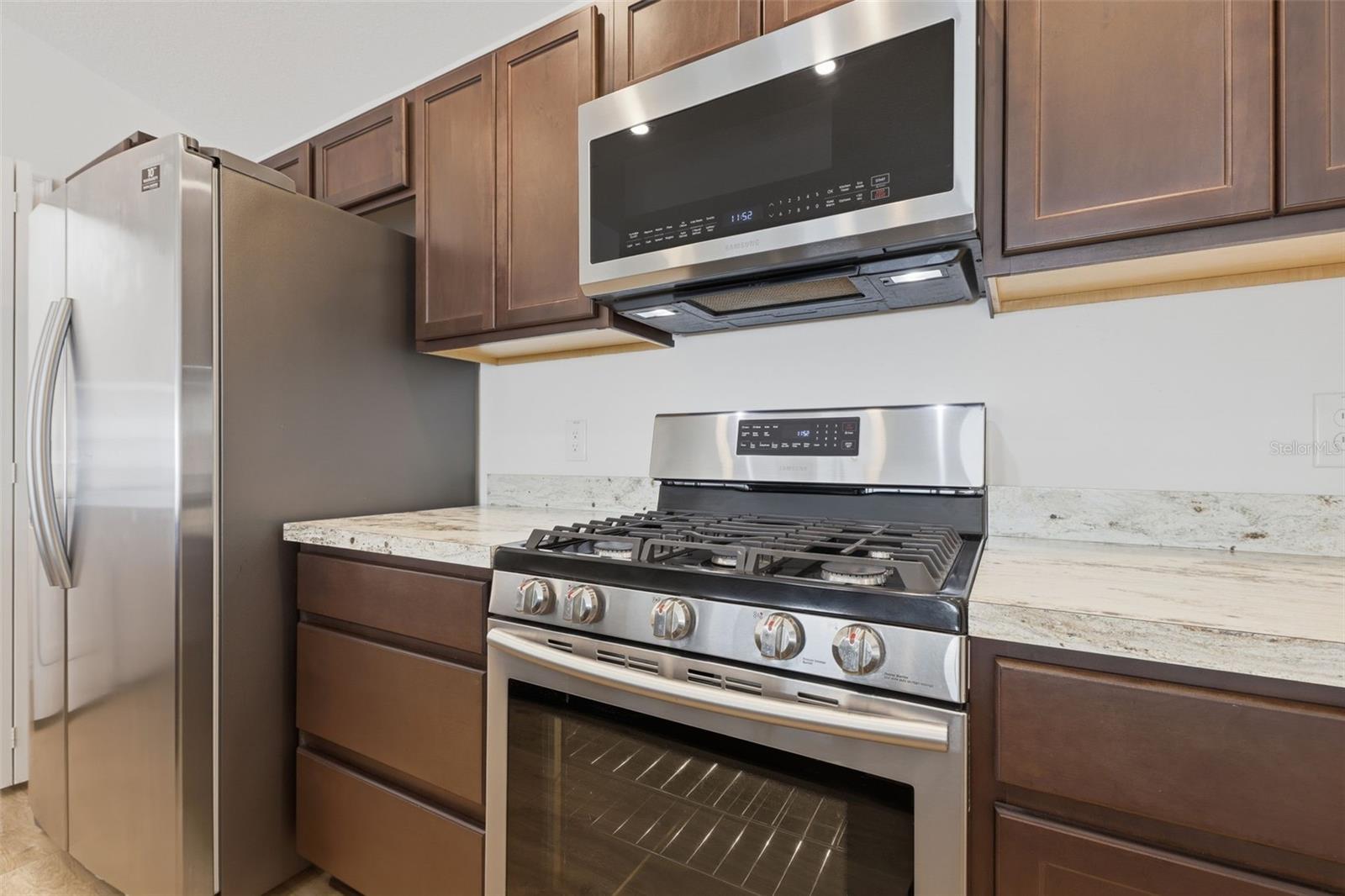 VILLAGES/SOUTHERN OAKS LEE VILLAGE - Residential