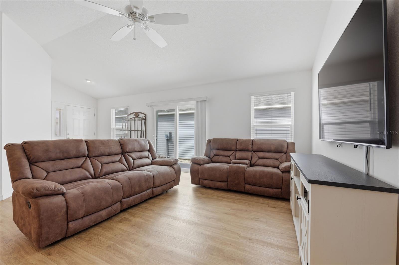 VILLAGES/SOUTHERN OAKS LEE VILLAGE - Residential