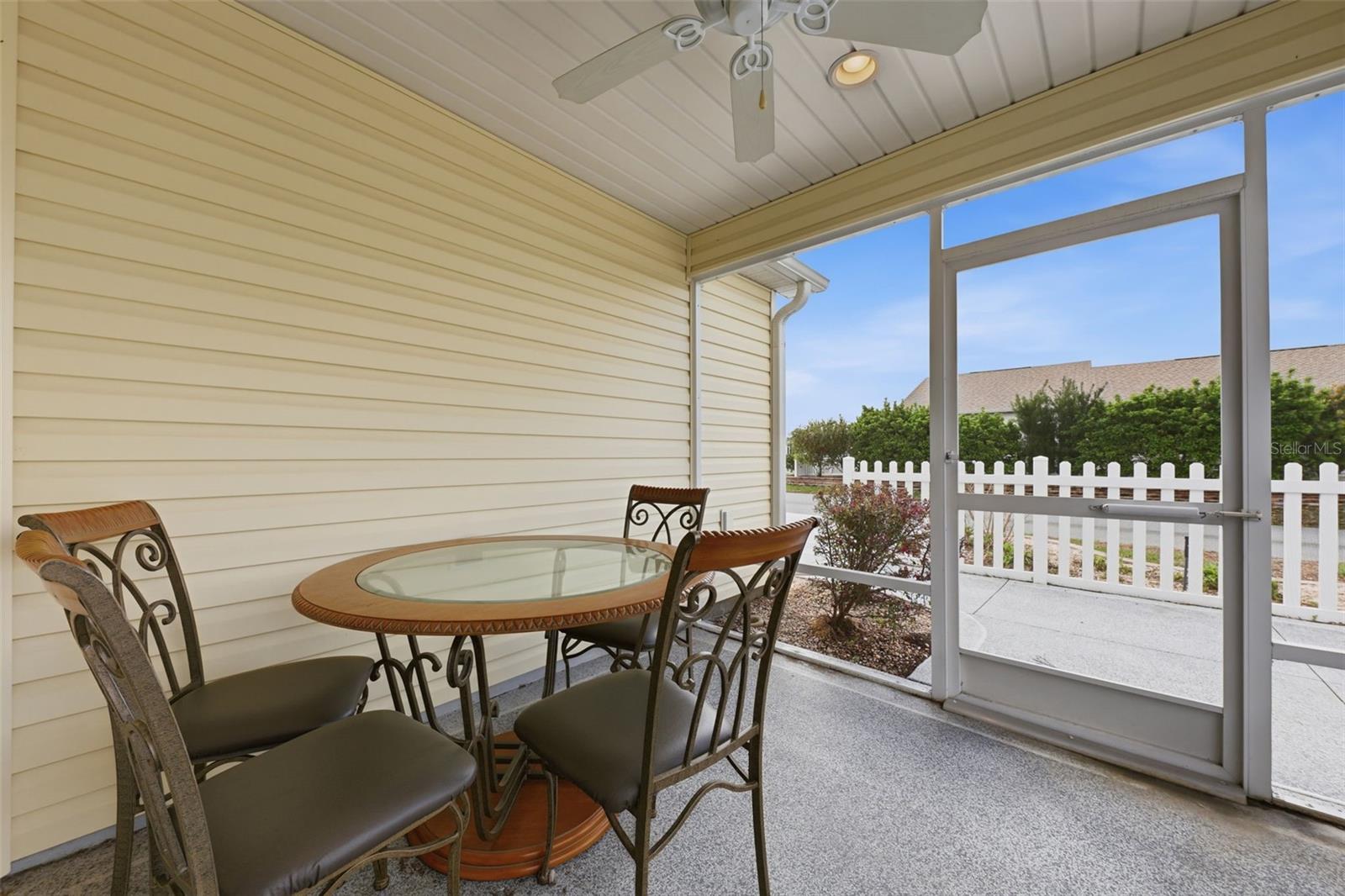 VILLAGES/SOUTHERN OAKS LEE VILLAGE - Residential