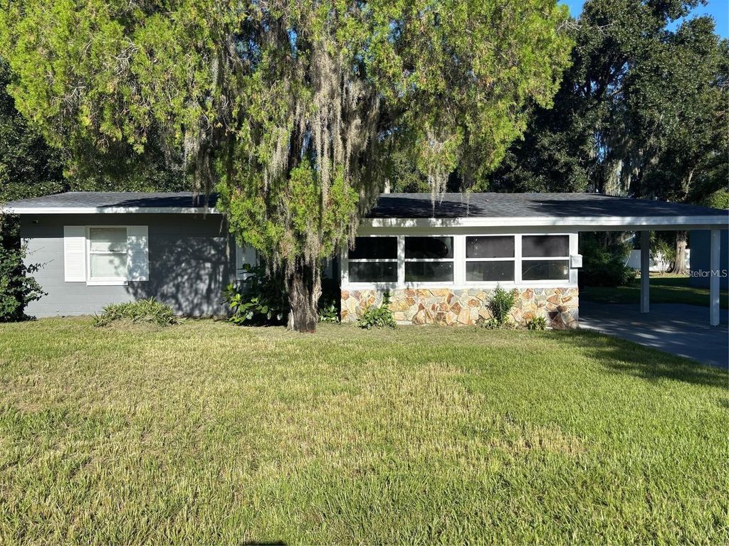 Photo of 830 Wooden Boulevard, Orlando, FL 32805 (MLS # O6352320)