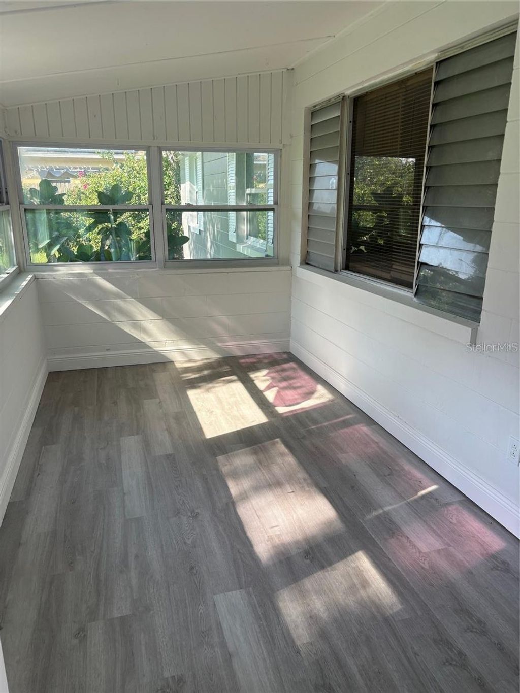 Photo of 830 Wooden Boulevard, Orlando, FL 32805 (MLS # O6352320)