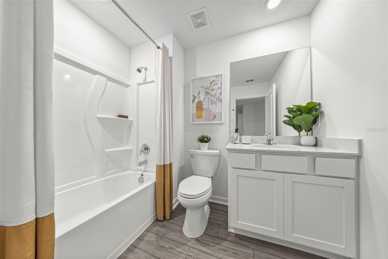 TARA BAYWOOD PH 1 PB 38 PG 55 - Residential