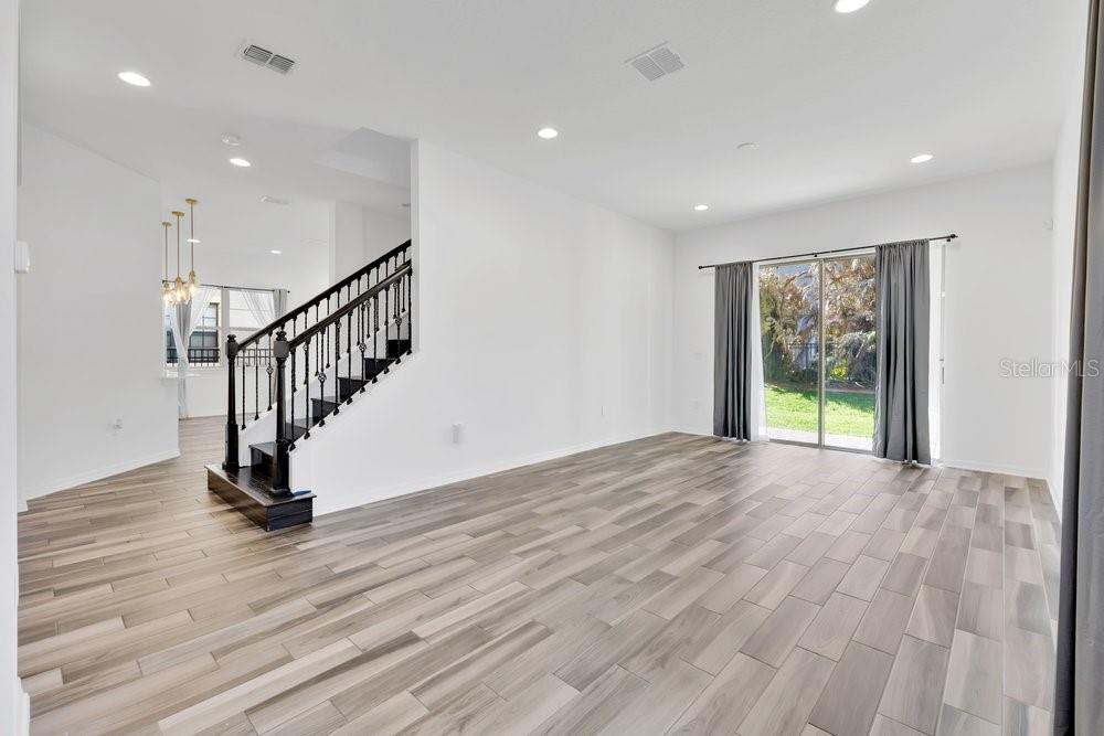 EAGLE CRK VILLAGE G PH 2 - Residential