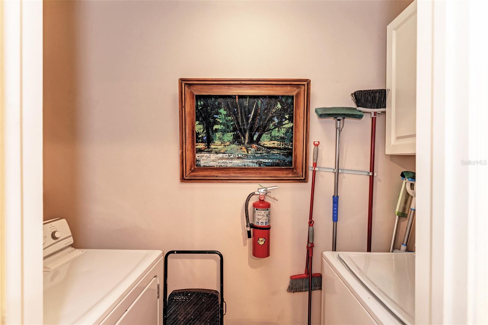 RIVER DANCE A CONDO OR1960/4183 - Residential Lease