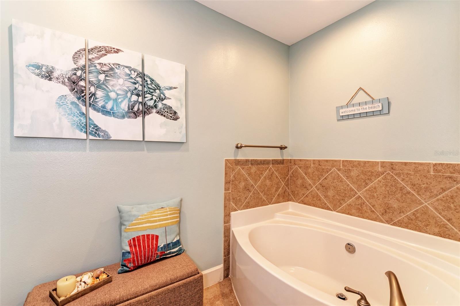 RIVER DANCE A CONDO OR1960/4183 - Residential Lease