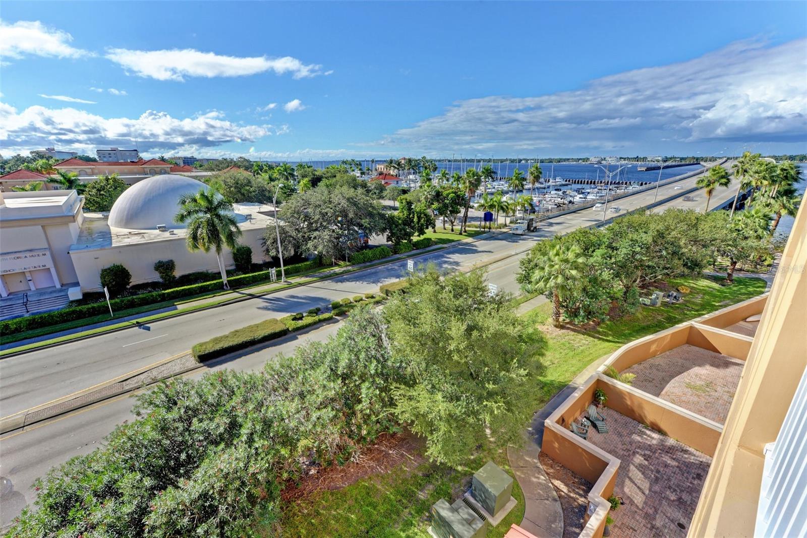 RIVER DANCE A CONDO OR1960/4183 - Residential Lease