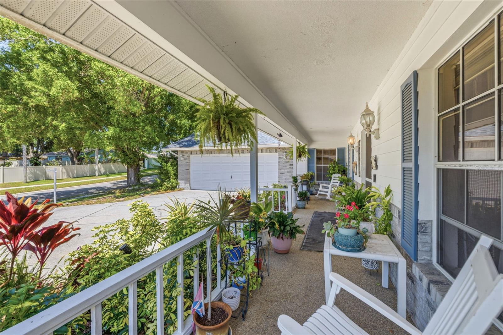 LAKE VALENCIA - - Residential