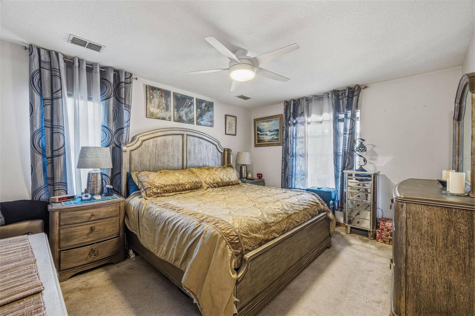 LAKE VALENCIA - - Residential