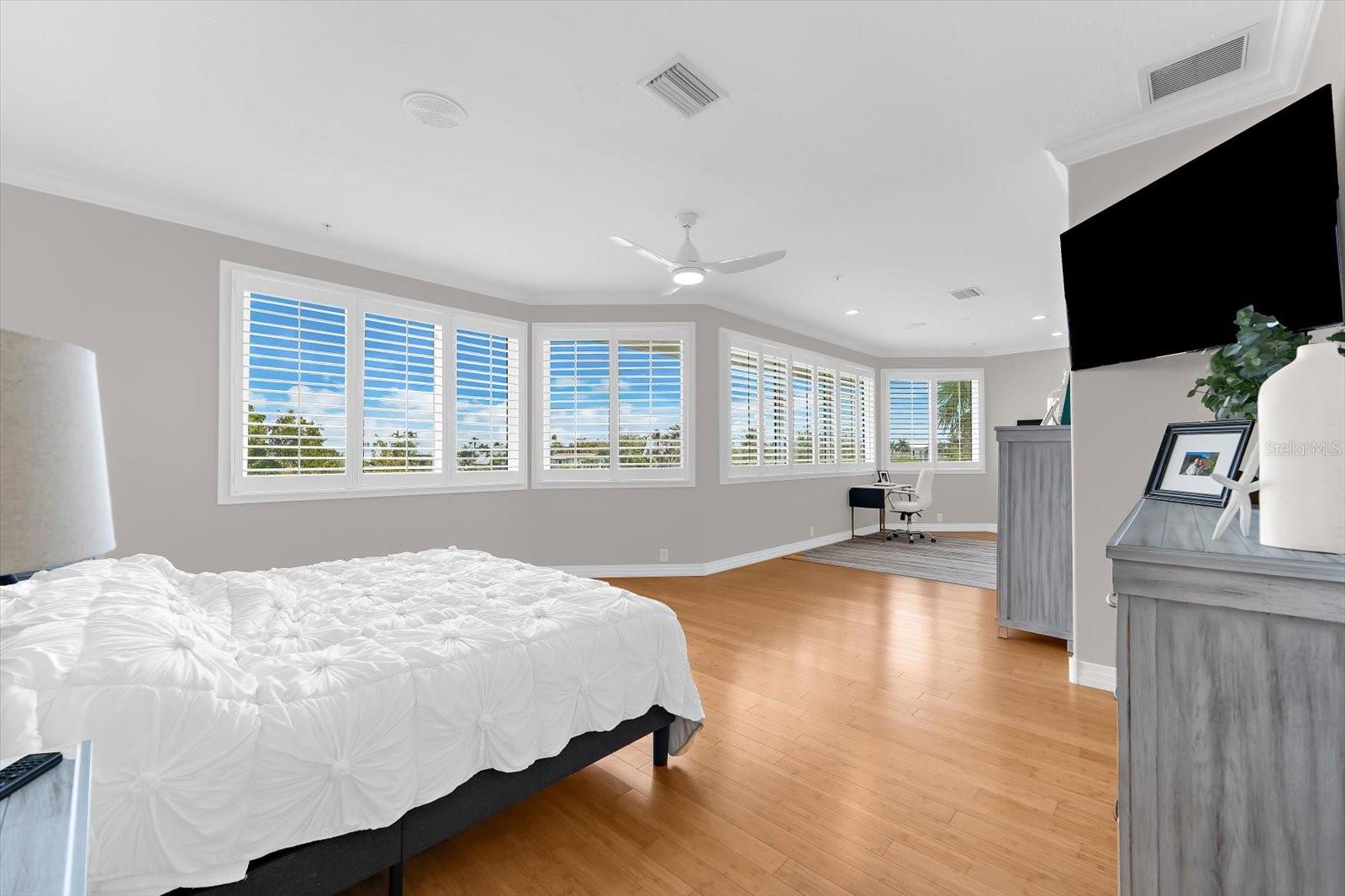 HAMILTON CLUB - Residential