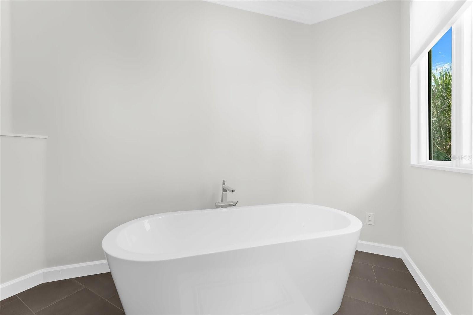 HAMILTON CLUB - Residential