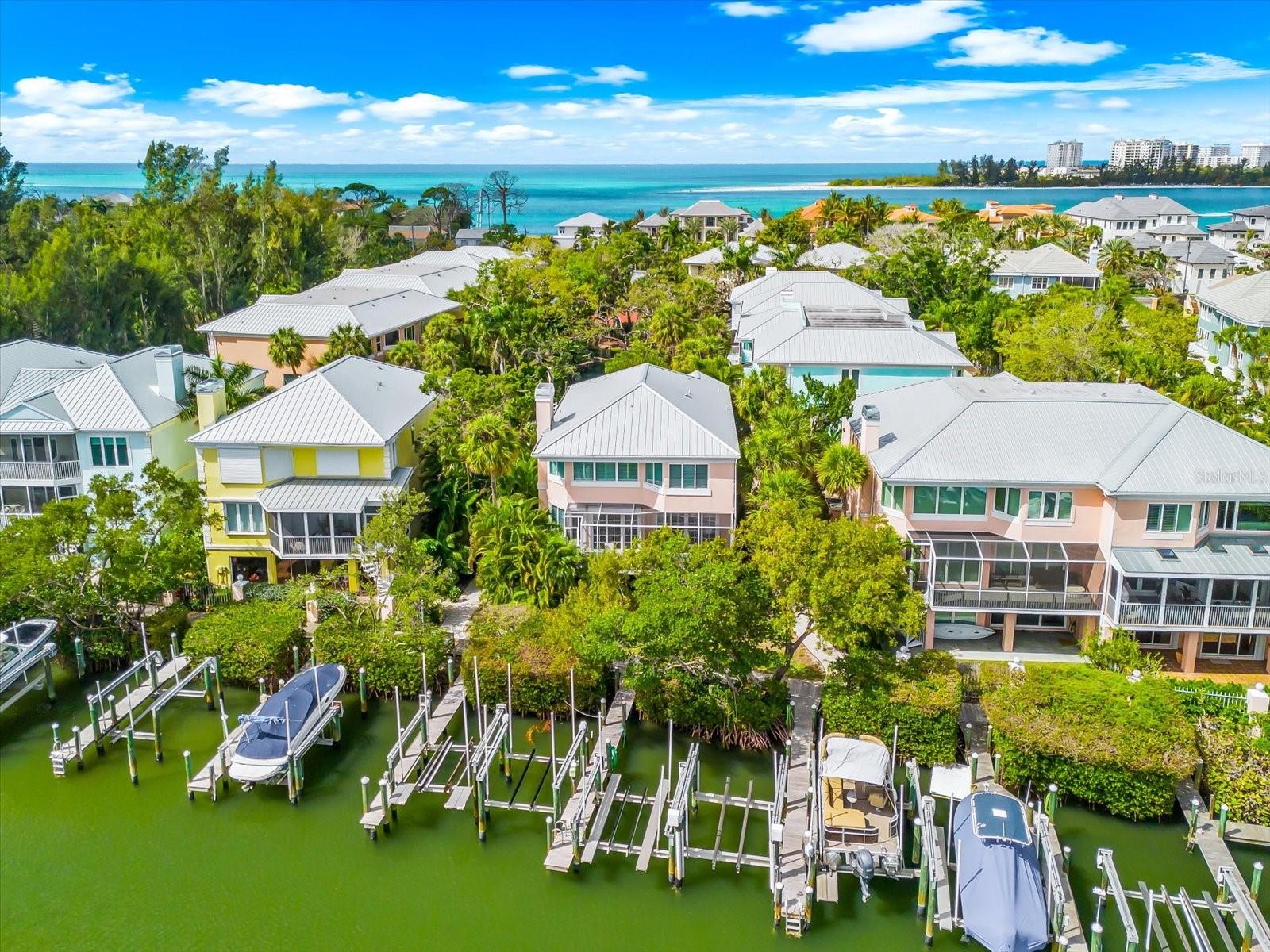 HAMILTON CLUB - Residential